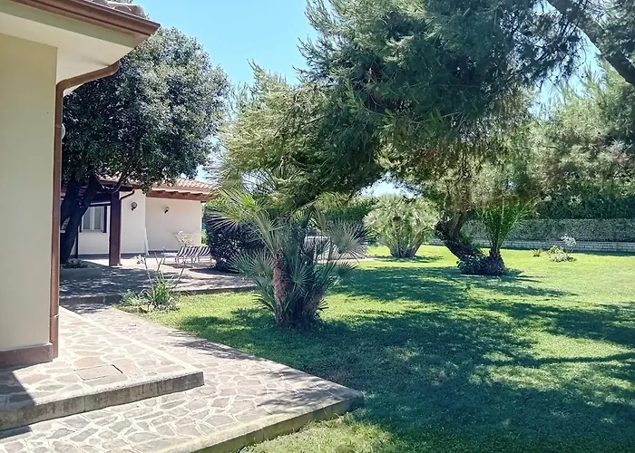 Comfortable&spacious villa - Baia Domizia